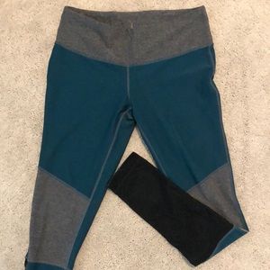 Mondetta workout leggings size M